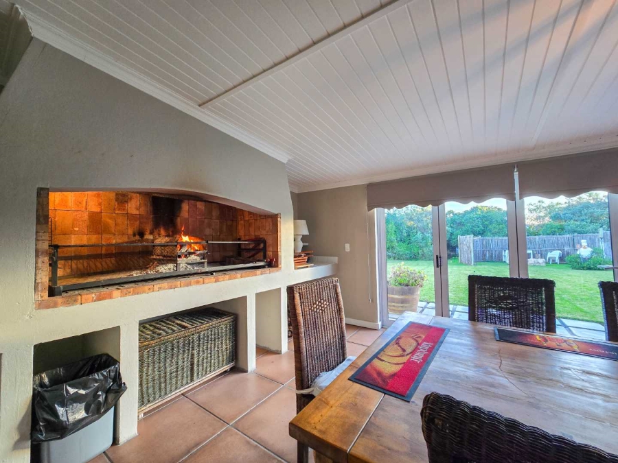 3 Bedroom Property for Sale in Stilbaai Oos Western Cape
